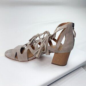 Tahari Fawn Suede Block-Heel Sandals. Beige Strappy. Tassels. 7.5